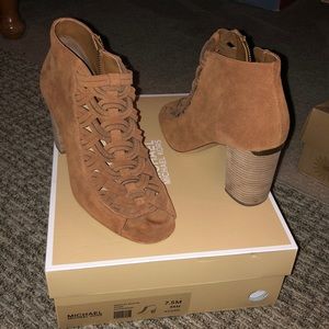 Michael Kors Westley bootie suede